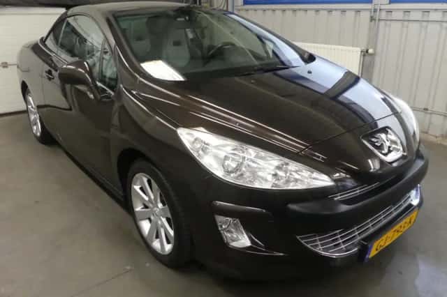 Peugeot 308 (2011) thumbnail 5