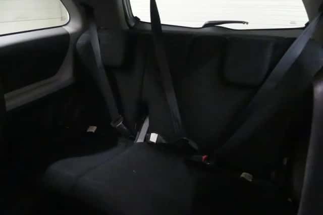 Toyota Yaris (2006) thumbnail 4