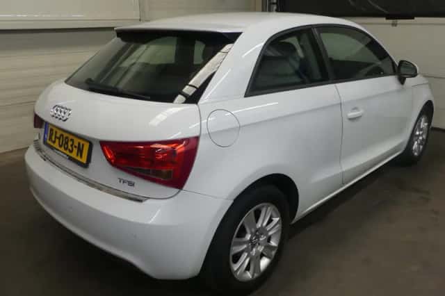 Audi A1 (2015) thumbnail 6