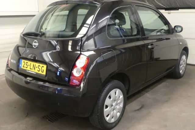 Nissan Micra (2003) thumbnail 5