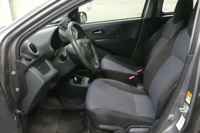 Suzuki Alto (2012) thumbnail 2