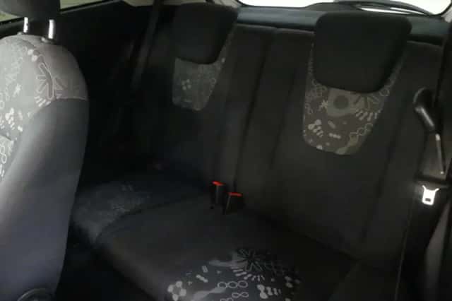 Ford Ka (2011) thumbnail 4
