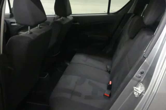 Opel Agila (2010) thumbnail 4