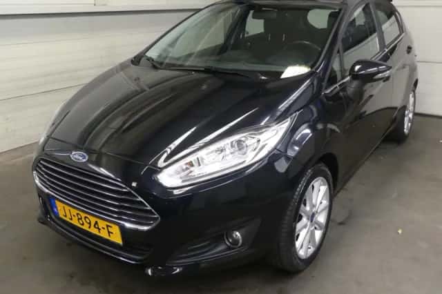 Ford Fiesta (2016) thumbnail 1