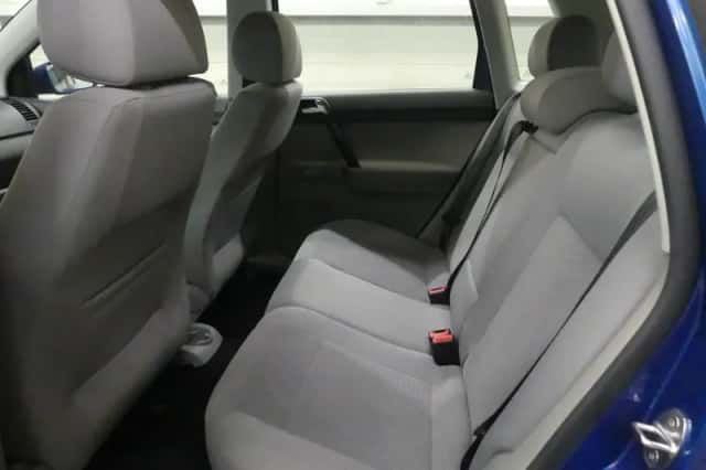 Volkswagen Polo (2008) thumbnail 4