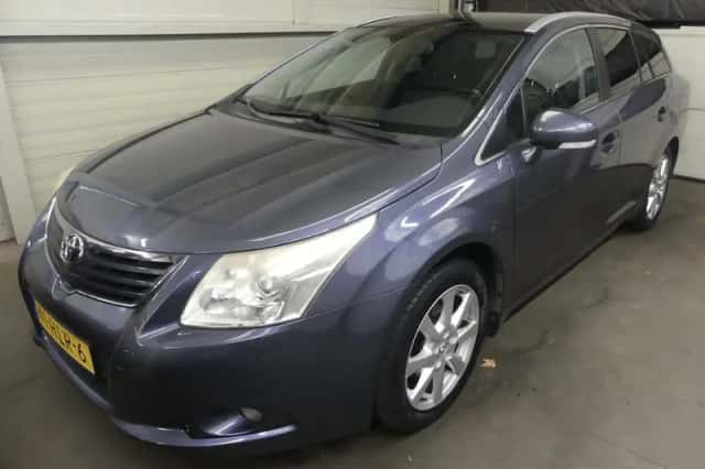 Toyota Avensis (2009) thumbnail 1