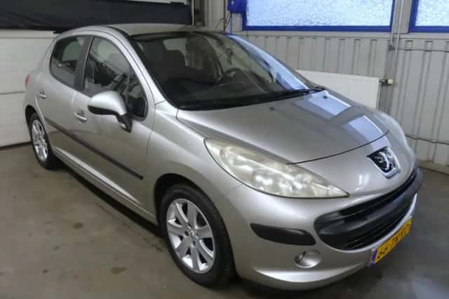 Peugeot 207 (2006) thumbnail 3