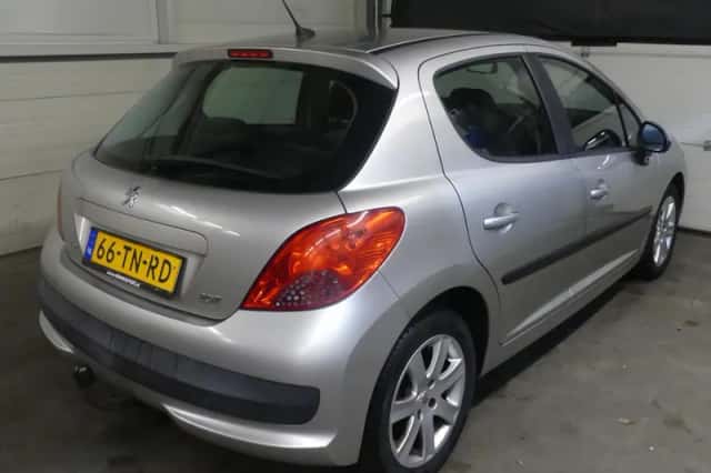 Peugeot 207 (2006) thumbnail 6
