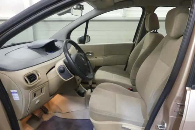 Renault Modus (2005) thumbnail 2