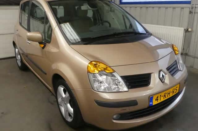Renault Modus (2005) thumbnail 3