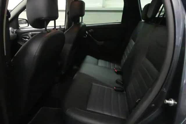 Dacia Duster (2014) thumbnail 4