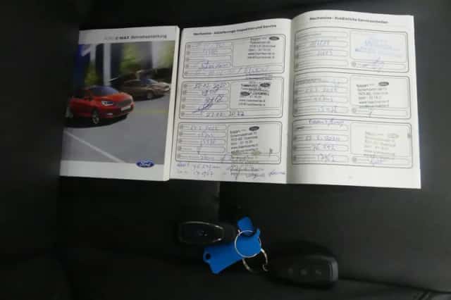 Ford C-Max (2017) thumbnail 5
