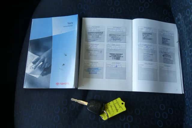 Toyota Yaris (2003) thumbnail 5
