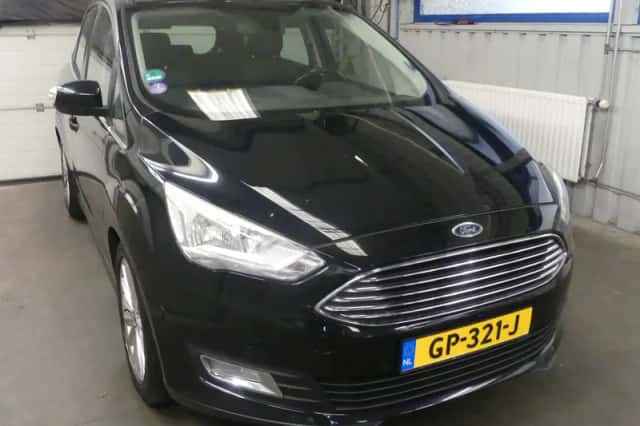 Ford C-Max (2015) thumbnail 3