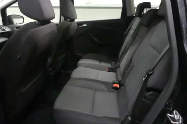 Ford C-Max (2015) thumbnail 4