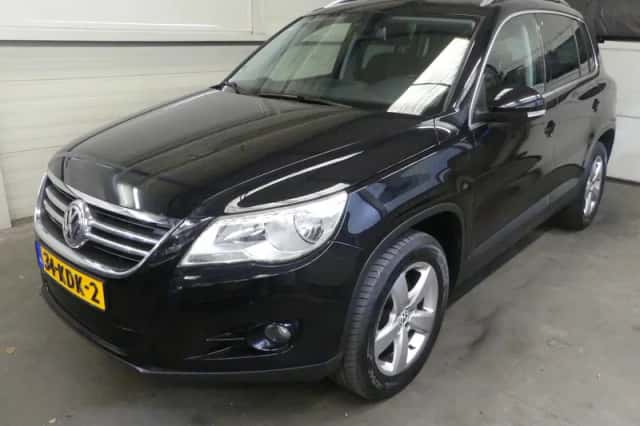 Volkswagen Tiguan (2009) thumbnail 1