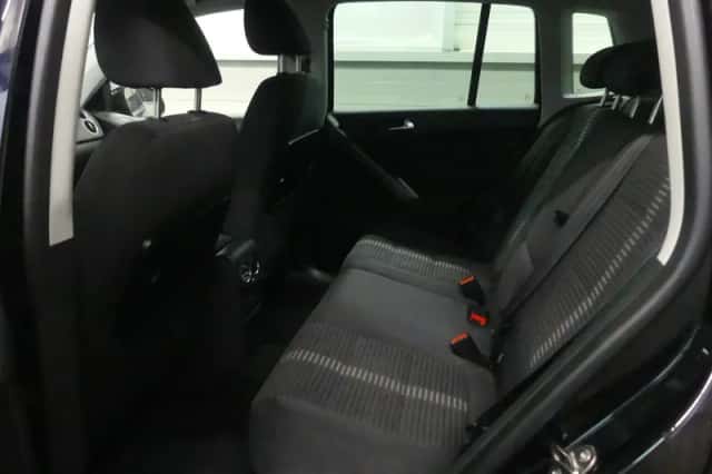 Volkswagen Tiguan (2009) thumbnail 4