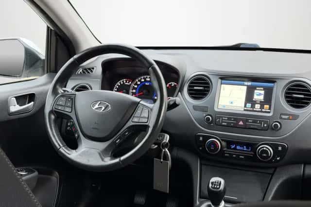Hyundai i10 (2017) thumbnail 2