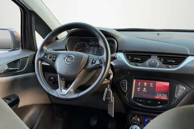 Opel Corsa (2015) thumbnail 2