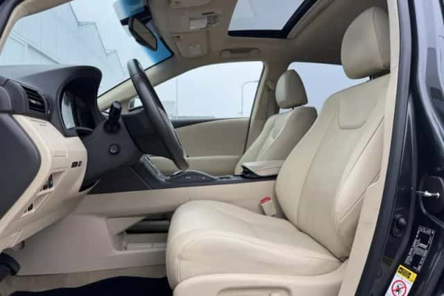 Lexus RX (2011) thumbnail 2