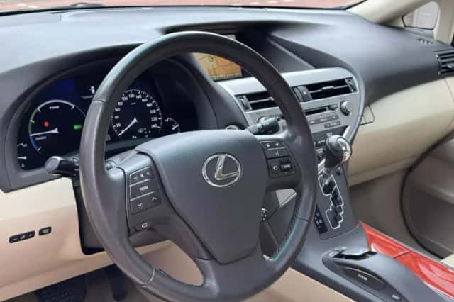 Lexus RX (2009) thumbnail 6