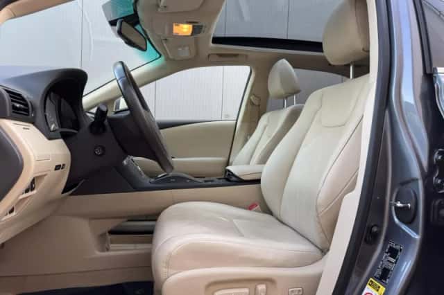 Lexus RX (2012) thumbnail 2