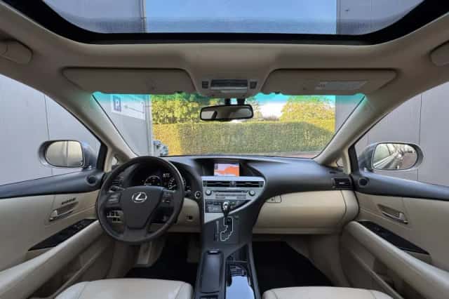 Lexus RX (2012) thumbnail 3