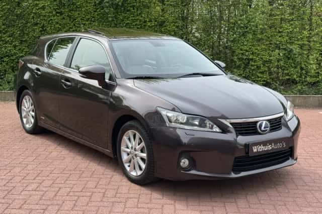 Lexus CT (2012) thumbnail 3
