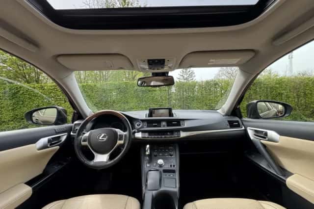 Lexus CT (2012) thumbnail 5