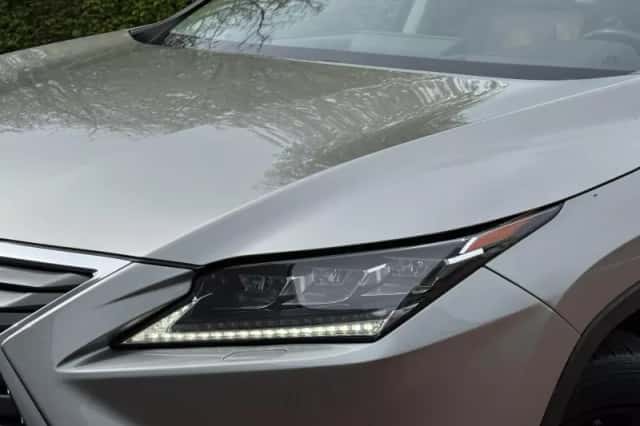 Lexus RX (2016) thumbnail 6
