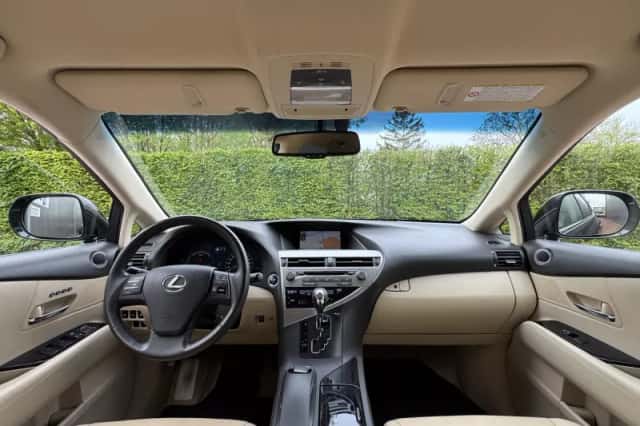 Lexus RX (2010) thumbnail 6