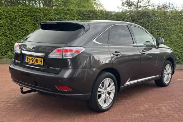 Lexus RX (2010) thumbnail 3