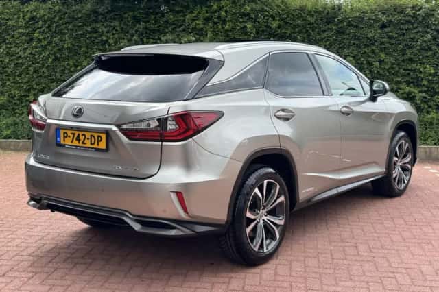 Lexus RX (2017) thumbnail 4