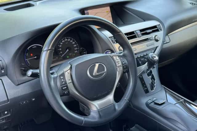 Lexus RX (2012) thumbnail 6