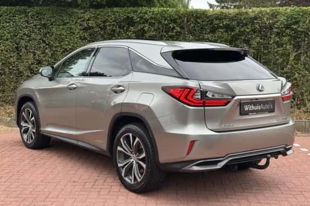 Lexus RX (2016) thumbnail 3