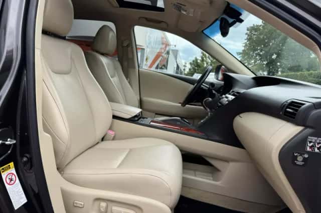 Lexus RX (2010) thumbnail 5