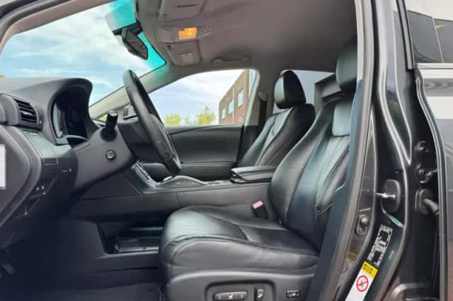 Lexus RX (2011) thumbnail 2