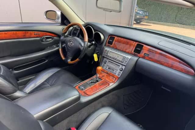 Lexus SC (2001) thumbnail 6