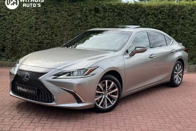 Lexus ES (2020) thumbnail 1