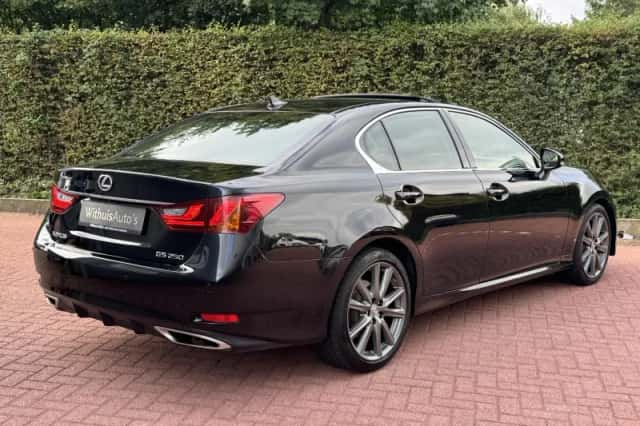 Lexus GS (2012) thumbnail 2