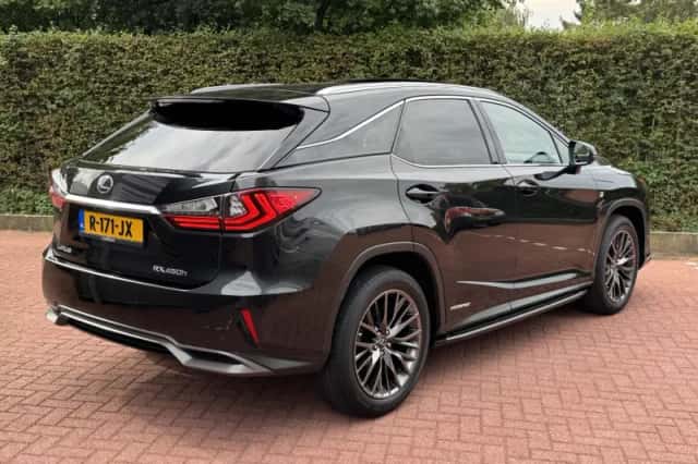 Lexus RX (2018) thumbnail 3