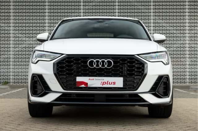 Audi Q3 Sportback (2023) thumbnail 2