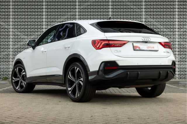 Audi Q3 Sportback (2023) thumbnail 4