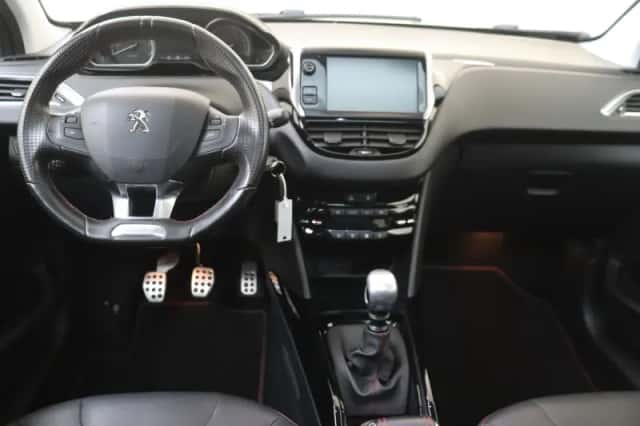 Peugeot 2008 (2019) thumbnail 5
