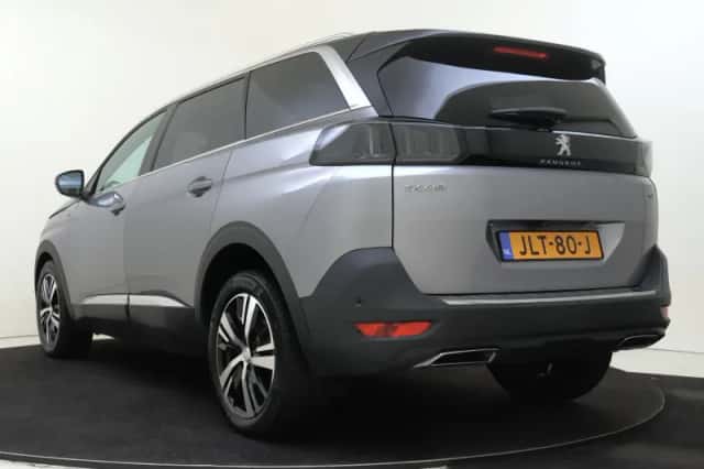 Peugeot 5008 (2021) thumbnail 4