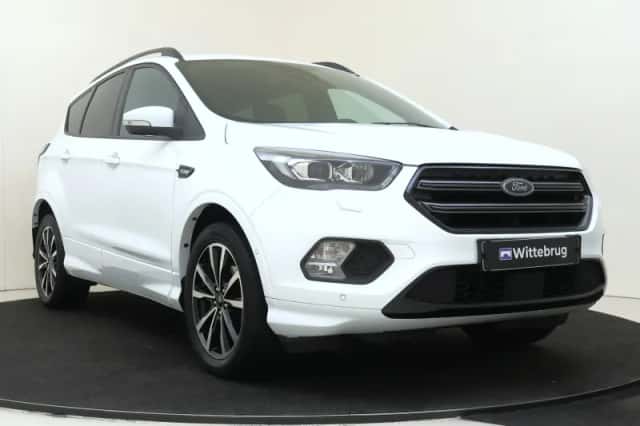 Ford Kuga (2019) thumbnail 3