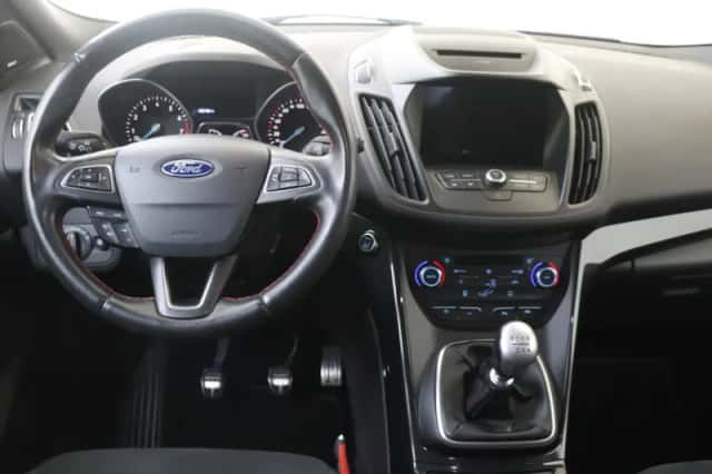 Ford Kuga (2019) thumbnail 5