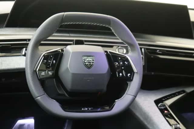 Peugeot E-5008 (2026) thumbnail 6