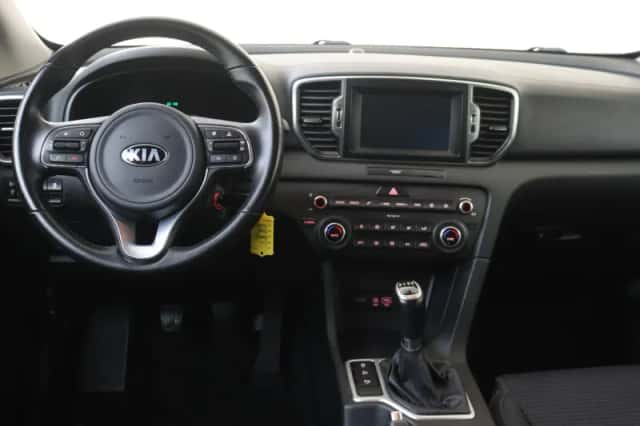 Kia Sportage (2016) thumbnail 5