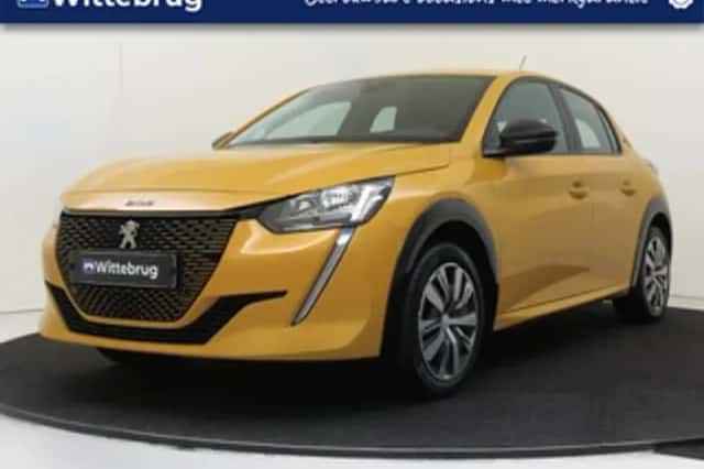 Peugeot e-208 (2023) thumbnail 1